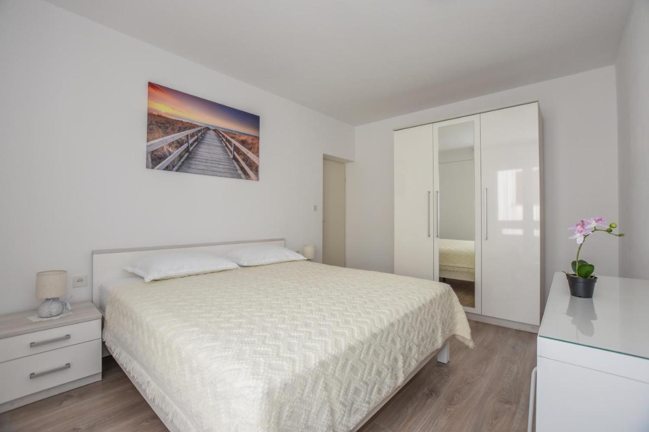 Apartmani Andreja Pag Town Dış mekan fotoğraf